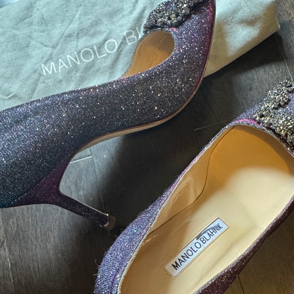Authentic Manolo Blahnik Hangisi Metallic Midnight Notturno Crystal Pump - Picture 6 of 8